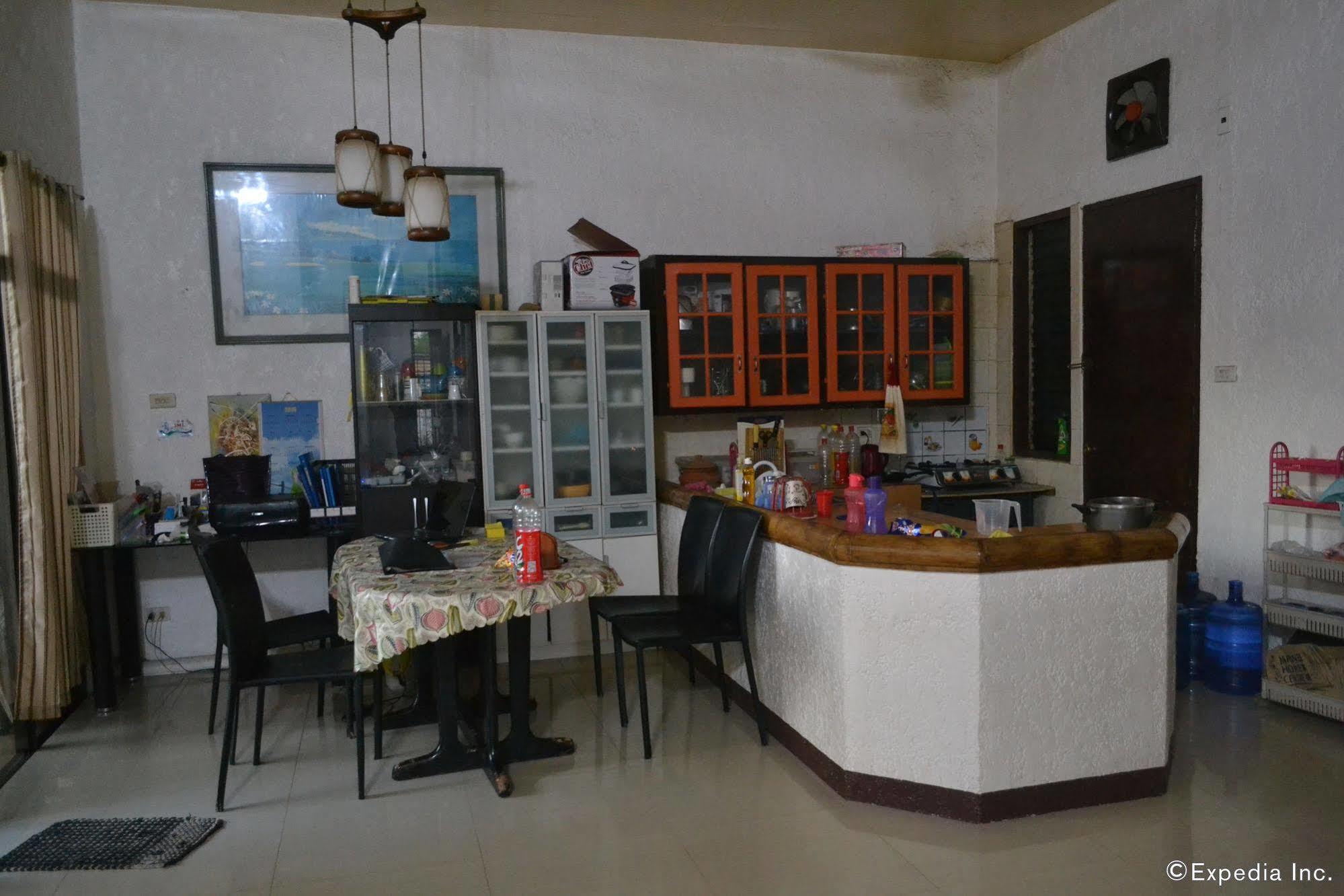 Dee Guest House Île de Mactan Extérieur photo